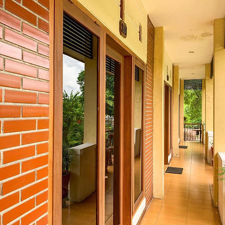 Urbanview Sasono Putro Condoongcatur By Reddoorz Kejayan Buitenkant foto