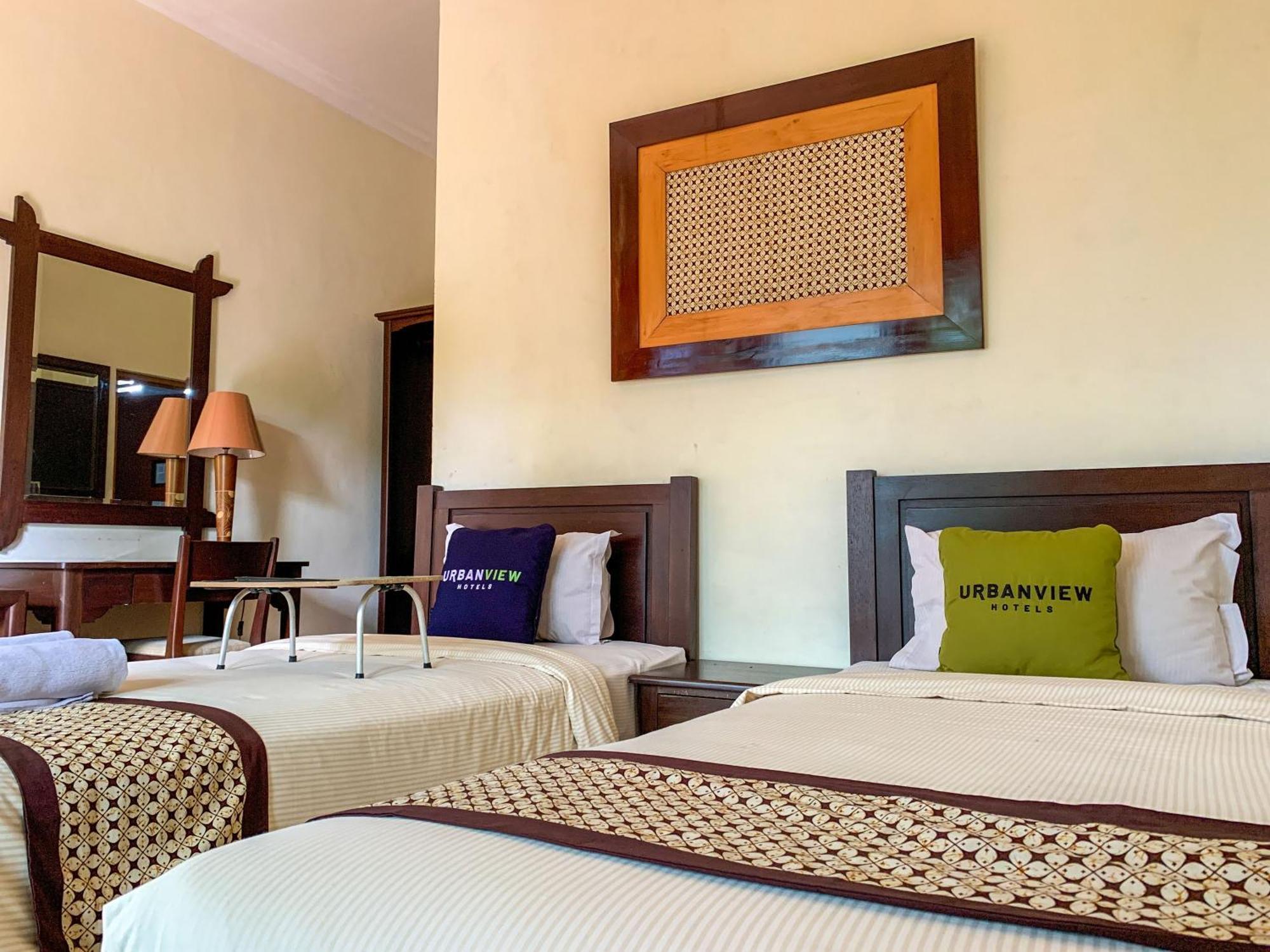 Urbanview Sasono Putro Condoongcatur By Reddoorz Kejayan Buitenkant foto