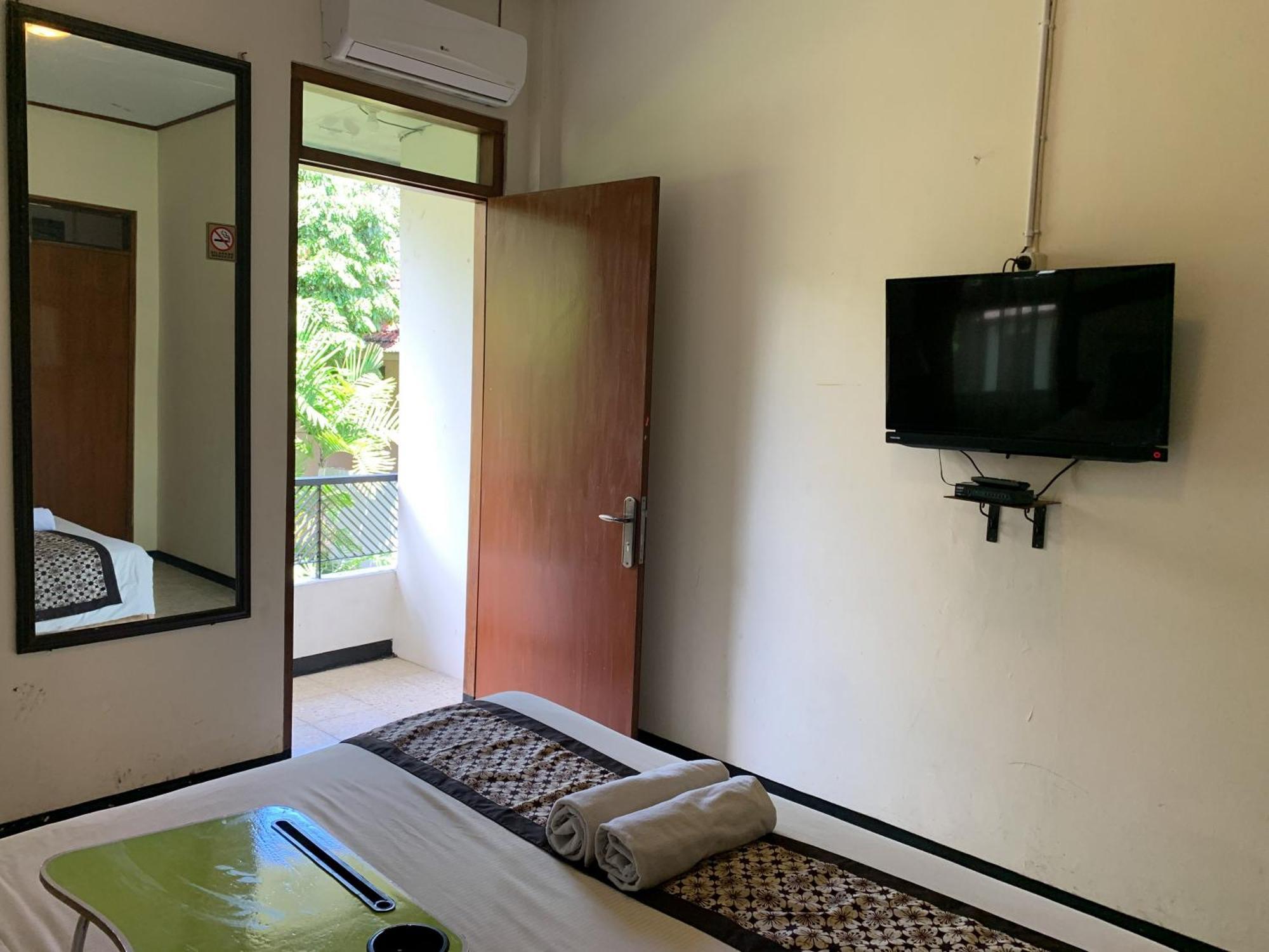 Urbanview Sasono Putro Condoongcatur By Reddoorz Kejayan Buitenkant foto