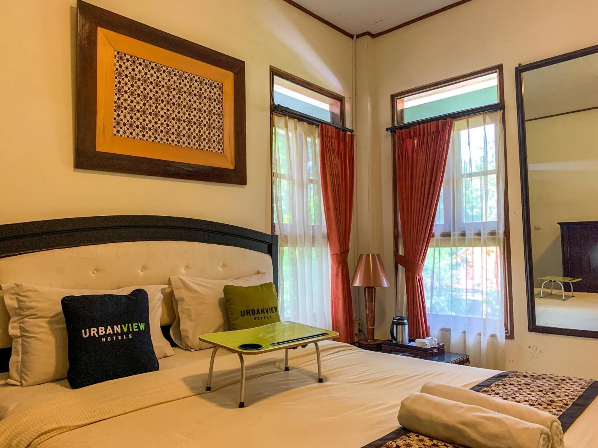 Urbanview Sasono Putro Condoongcatur By Reddoorz Kejayan Buitenkant foto