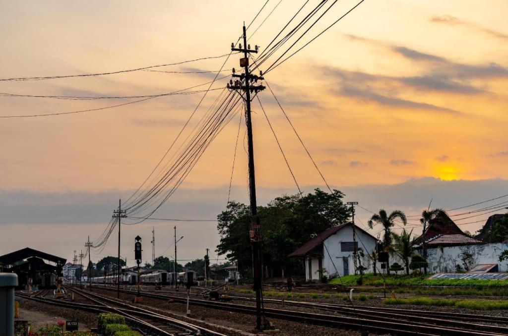 Urbanview Sasono Putro Condoongcatur By Reddoorz Kejayan Buitenkant foto